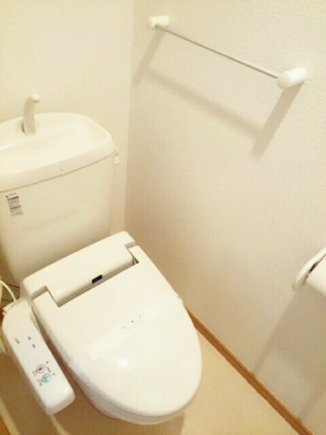 トイレ　落ち着いたトイレです