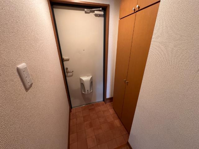 玄関　４０１号室の写真
