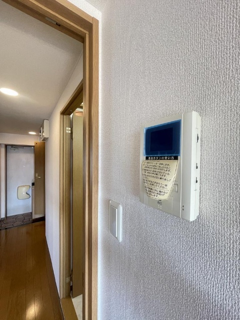 セキュリティ　同物件別室のイメージ画像となります　反転した間取りとなります