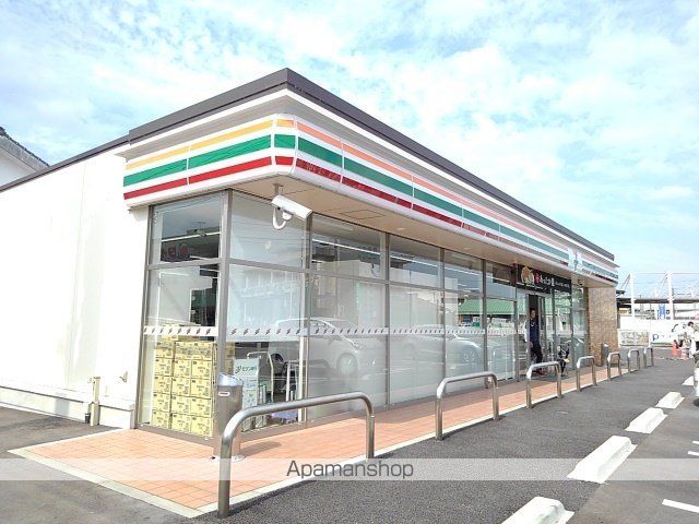 コンビニ　セブンイレブン末吉本町店（コンビニ）まで1000m