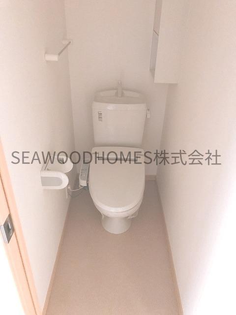 トイレ　温水洗浄便座で冬もひんやりしません。