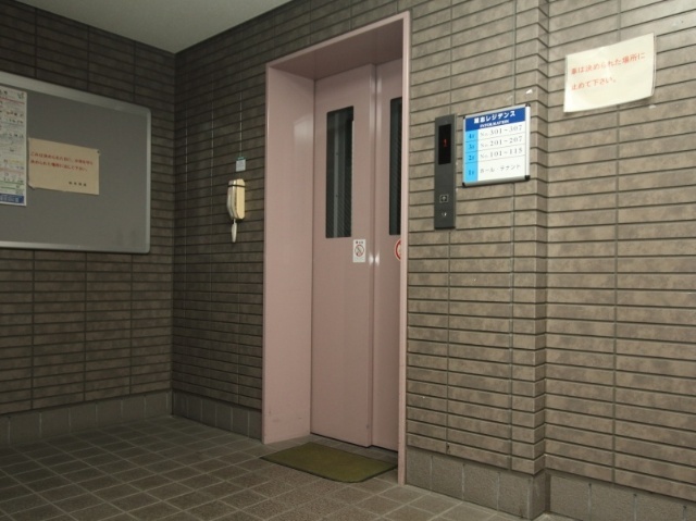 エントランス　エレベーターホール