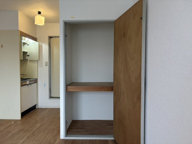 収納　メゾンジュネス