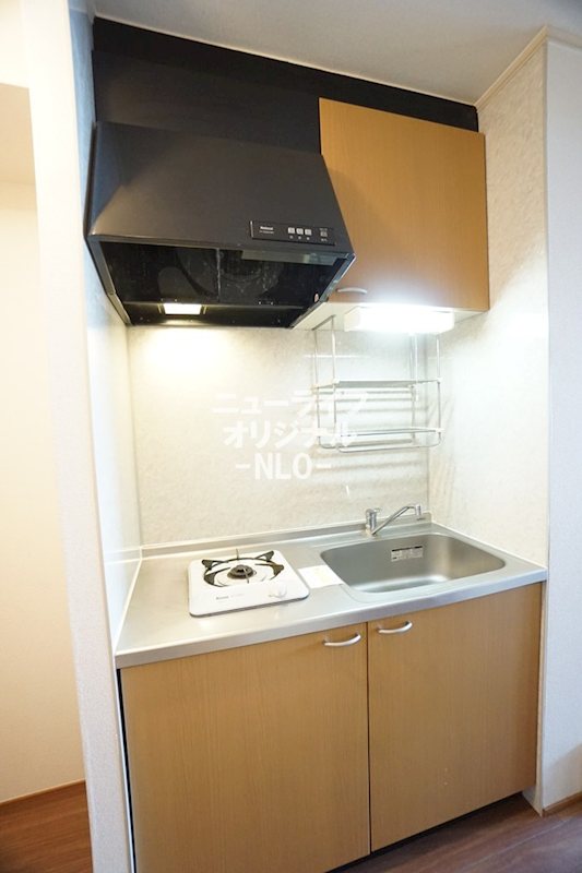 キッチン　お手入れ簡単コンパクトキッチン
