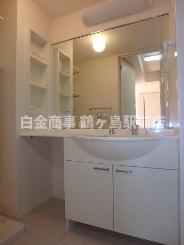 洗面設備　同じ間取りの１Fの写真になります