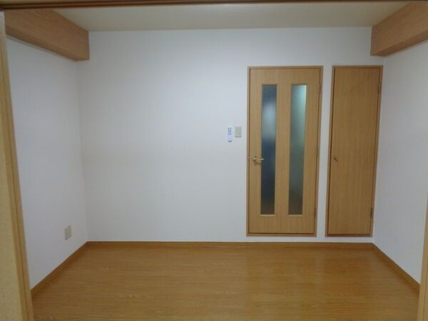 その他部屋・スペース　※写真は同じマンションの違う部屋のもの(反転タイプ)