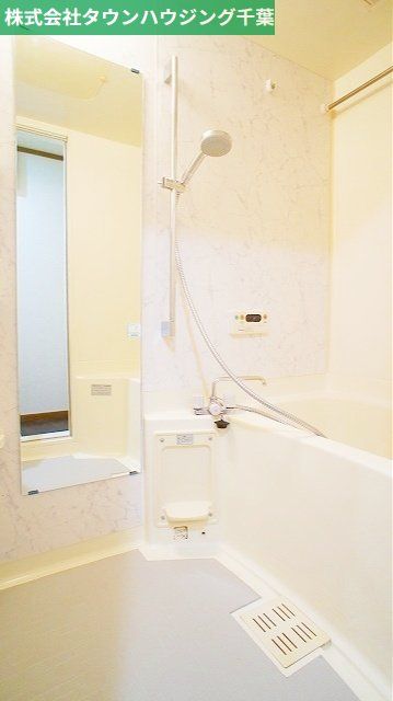 バス・シャワールーム　お問合せはタウンハウジング千葉店まで！※現地待合わせ相談可能