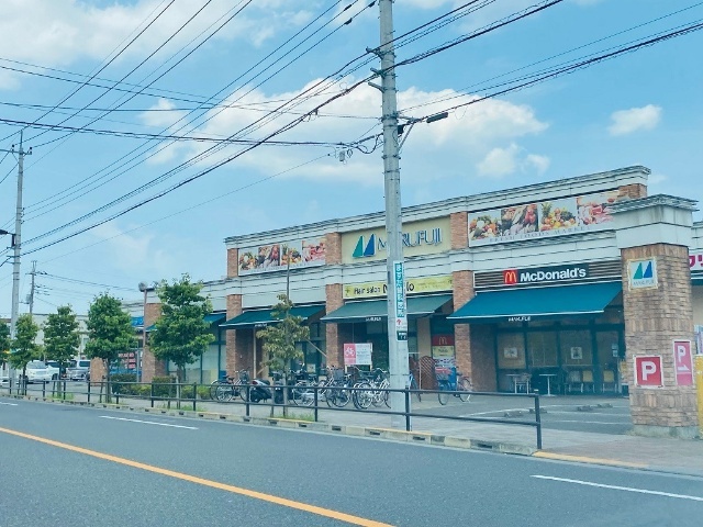 スーパー　マルフジ福生店（スーパー）まで731m