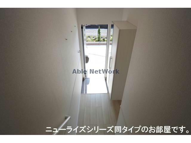 玄関　同タイプ部屋参照