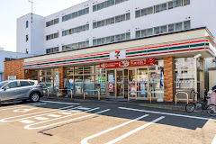 コンビニ　セブンイレブン札幌北28条店（コンビニ）まで227m