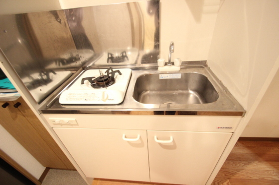 キッチン　※別部屋の写真です