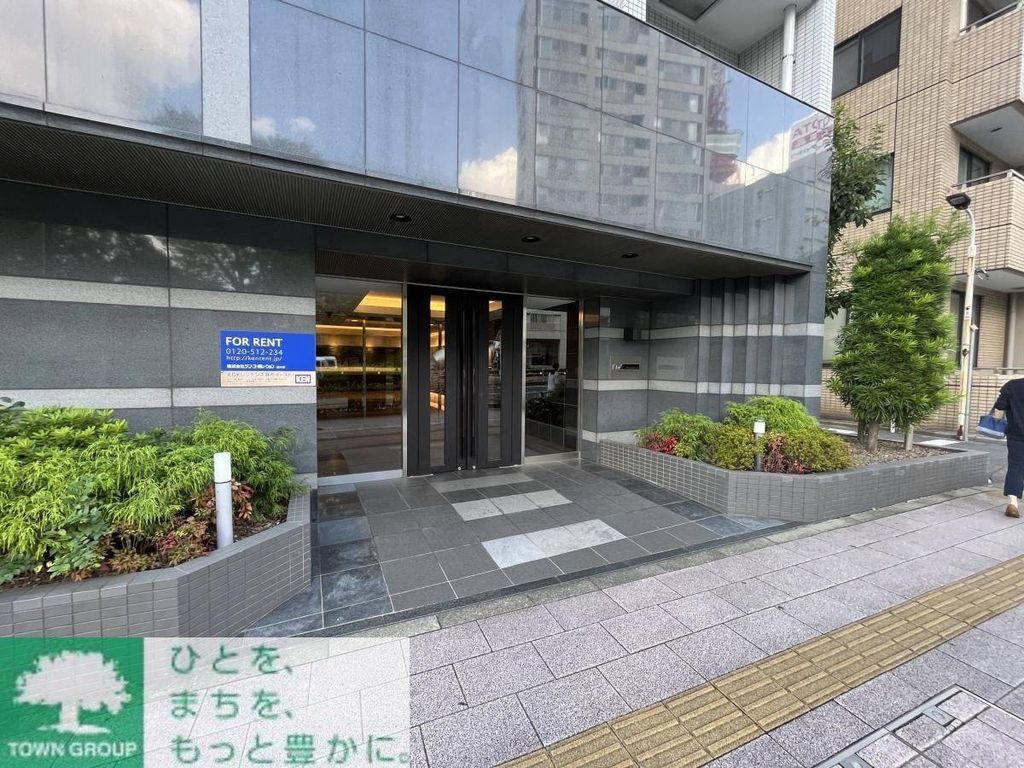 エントランス　部屋探しは株式会社　タウンハウジング　までお気軽にお問合せ…