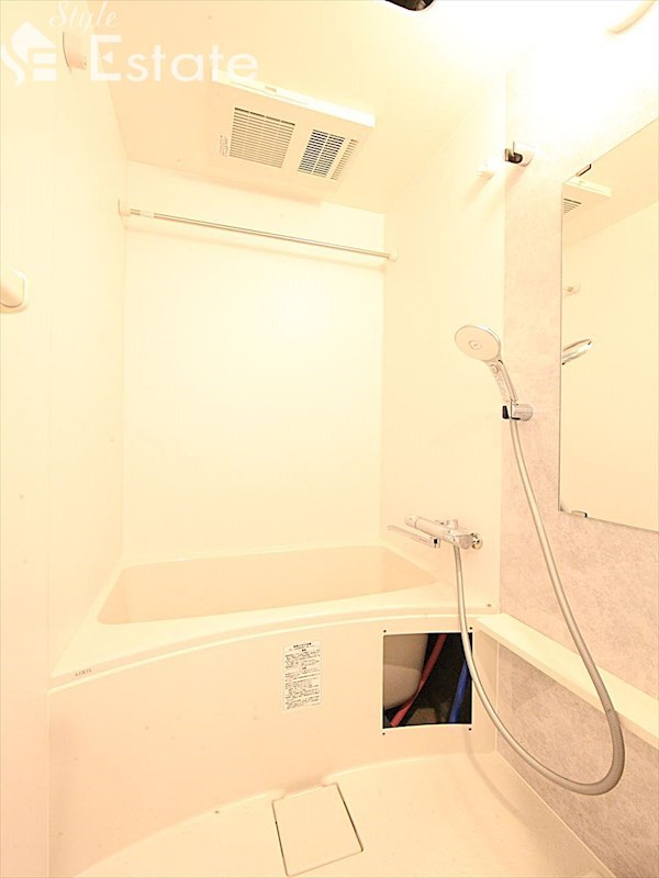 バス・シャワールーム　バスルーム
