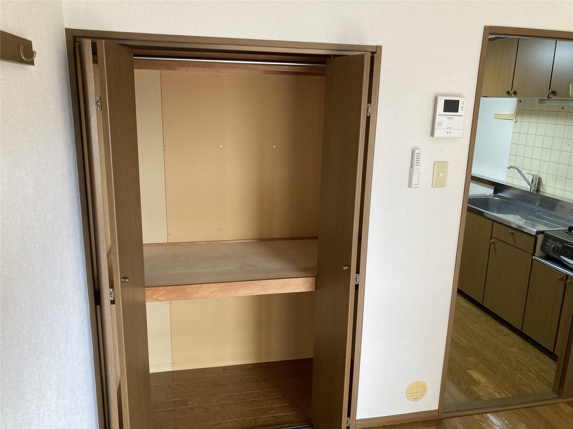 収納　2段式の収納です