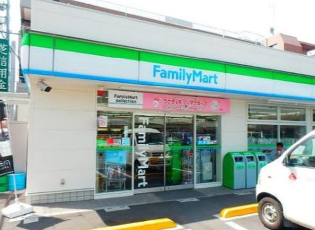 コンビニ　ファミリーマート鵜の木多摩堤通り店（コンビニ）まで454m