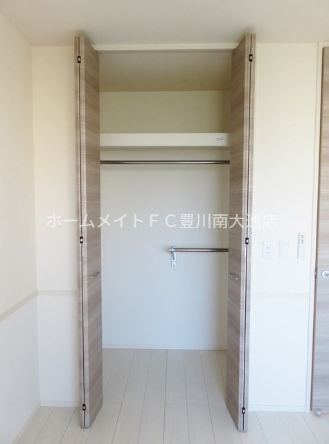 収納　同型別部屋写真（反転）