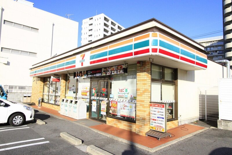 コンビニ　セブンイレブン名古屋萱場2丁目店（コンビニ）まで459m