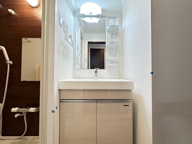 洗面設備　※他部屋の写真です。現況優先。