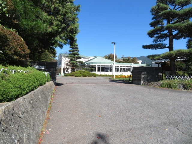小学校　松本市立明善小学校（小学校）まで710m