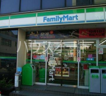 コンビニ　ファミリーマート菊川一丁目店（コンビニ）まで182m