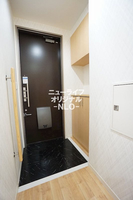 玄関　シューズボックス付きなので玄関周りがいつもスッキリとします☆