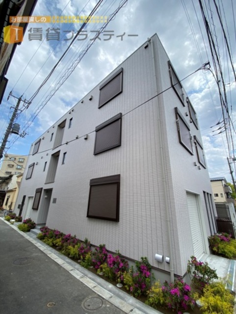 建物外観　スタイリッシュな外観で惚れ惚れします。
