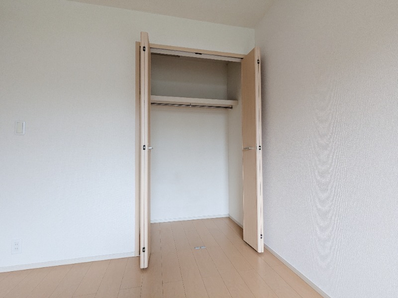 収納　図面と現状に相違がある場合には現状を優先