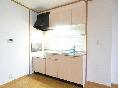 キッチン　コンパクトなキッチンで掃除もラクラク