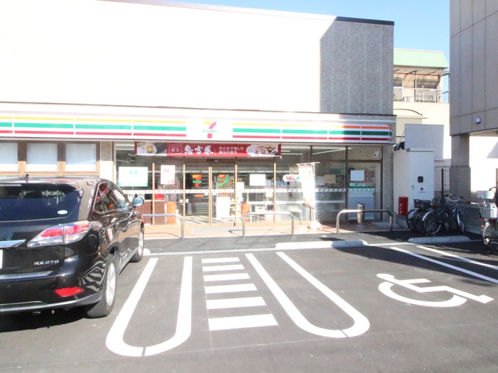 コンビニ　セブンイレブン（コンビニ）まで120m