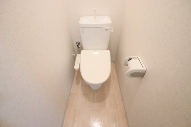 トイレ　別室の参考写真です。※現況優先