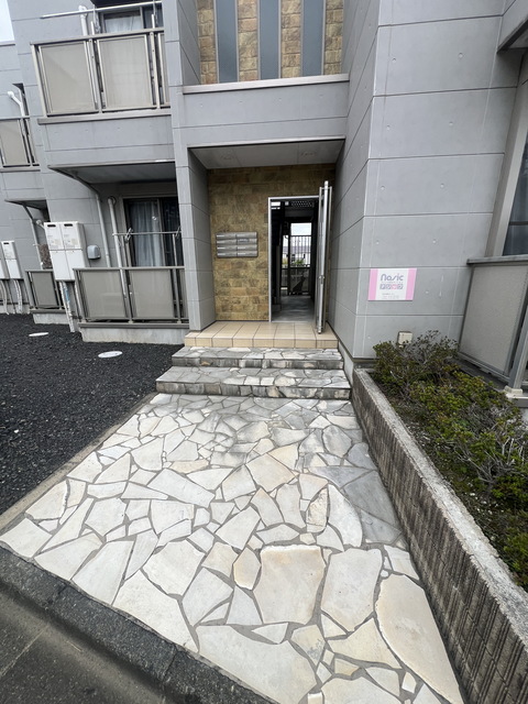 エントランス　～今日も一日お疲れ様～