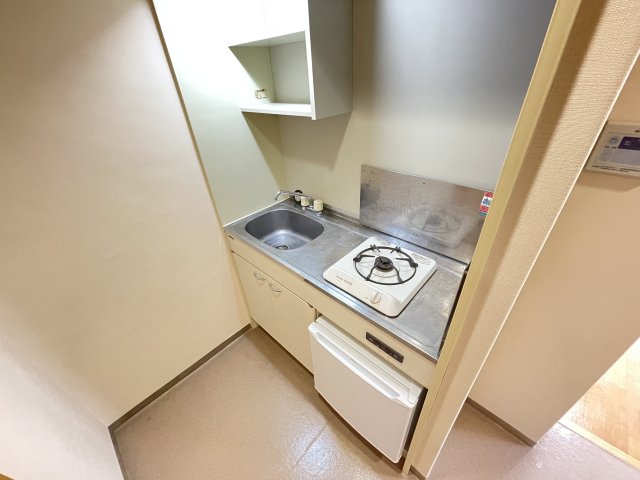 キッチン　同物件別号室