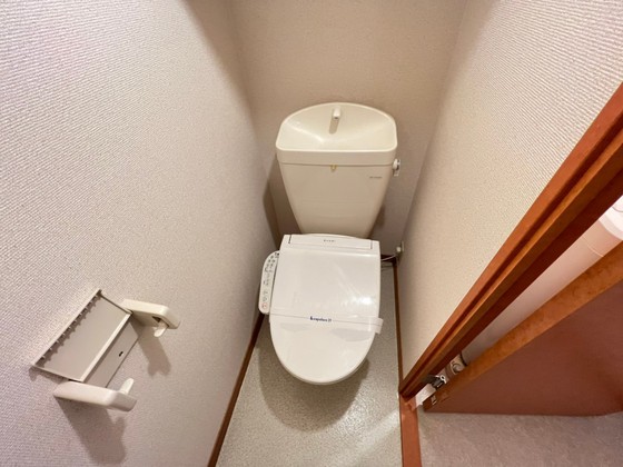 トイレ　※別部屋の写真です