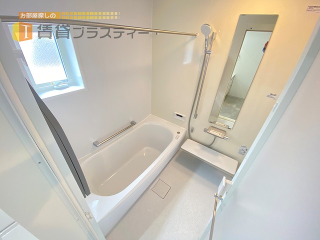 バス・シャワールーム　足を伸ばしてゆったりバスタイムを