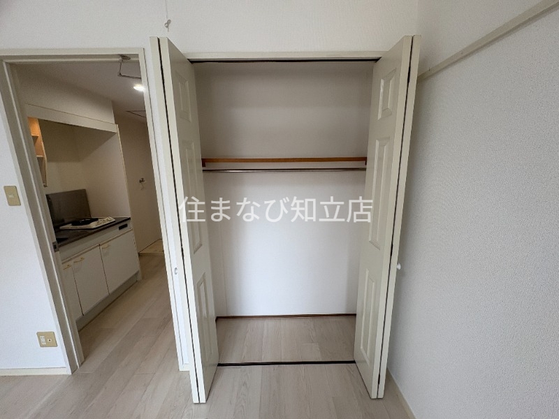 収納　同型写真