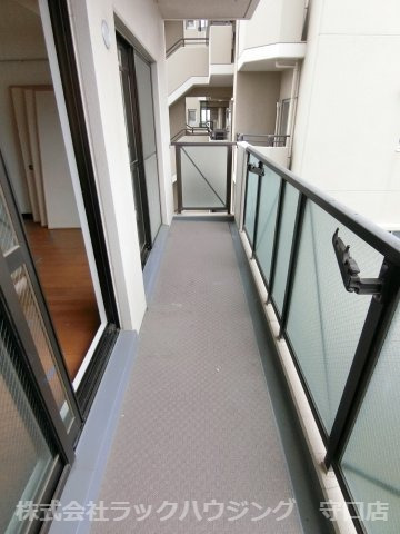 バルコニー　【お部屋さがしはラックハウジングにお問合せ下さいませ♪】