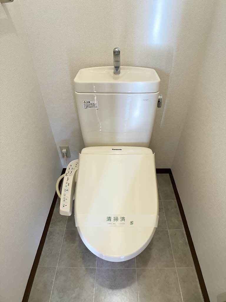 トイレ　温水洗浄便座♪