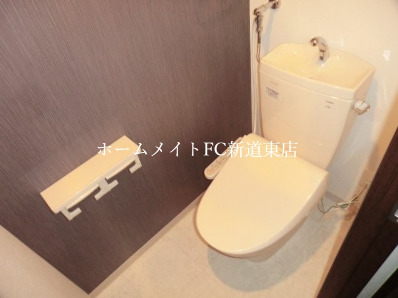 トイレ　シャワー付トイレ