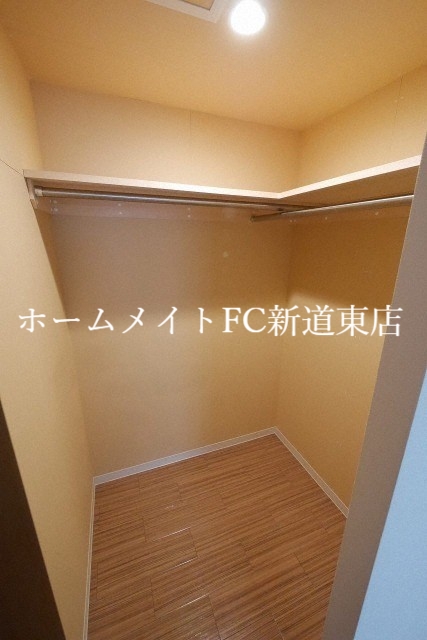 収納　クローゼット