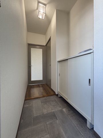 玄関　同タイプ別部屋参考写真