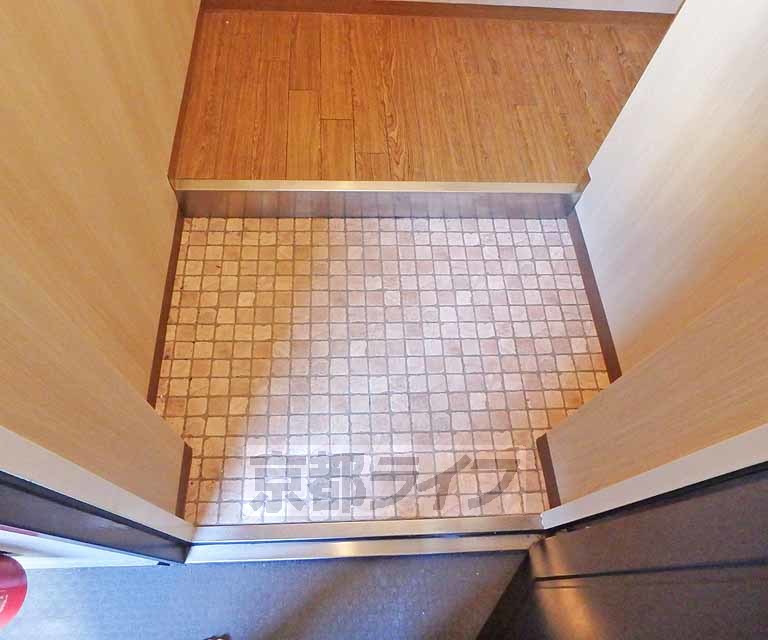 玄関　玄関ホールです