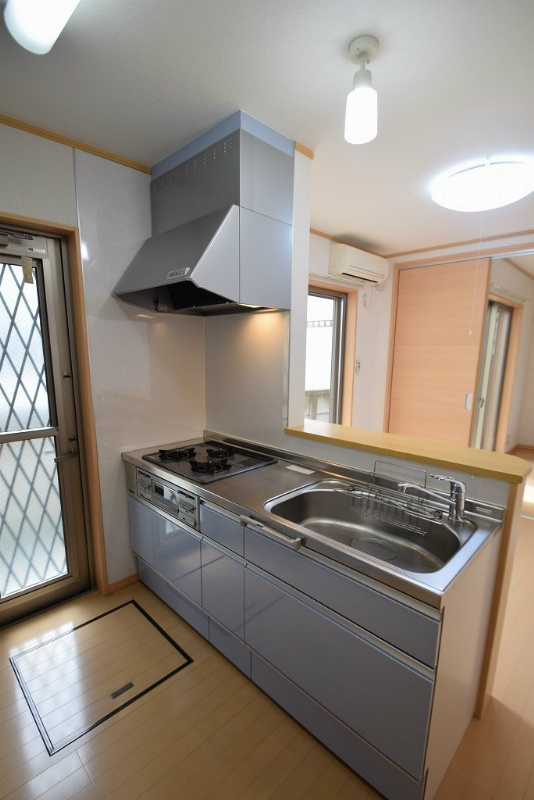キッチン　※別部屋参考写真※