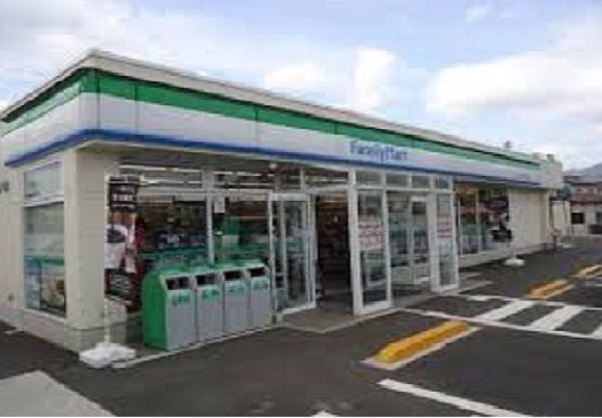 コンビニ　ファミリーマートＪＡいずも小山（コンビニ）まで1100m