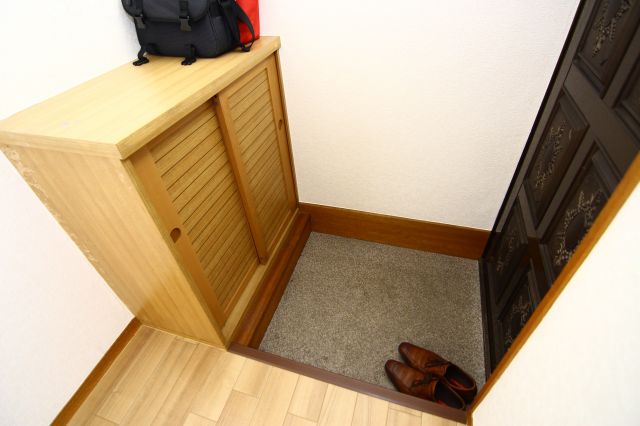 玄関　別のお部屋の参考写真となります