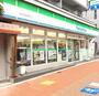 コンビニ　ファミリーマート 早稲田鶴巻町店（コンビニ）まで222m