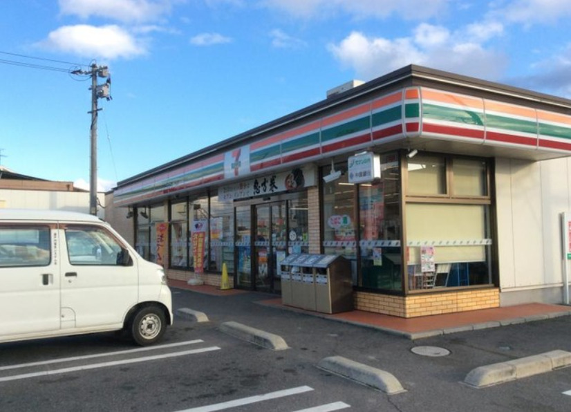 コンビニ　セブンイレブン 岡山田中店（コンビニ）まで689m