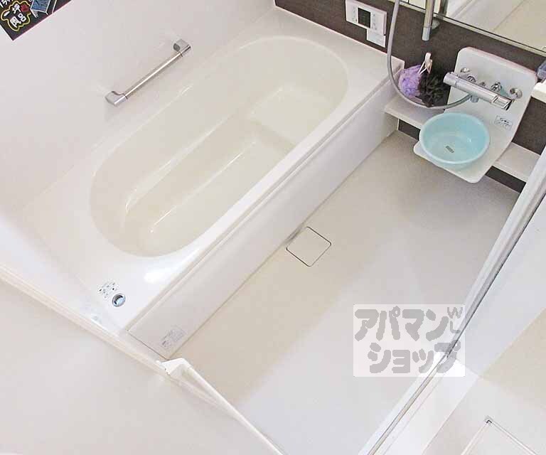 バス・シャワールーム　ゆったり広々バスルーム