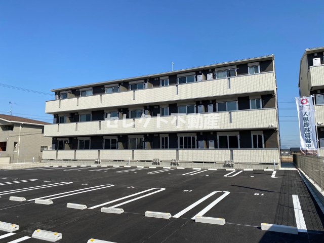 建物外観　【ウェスタ古閑中】外観