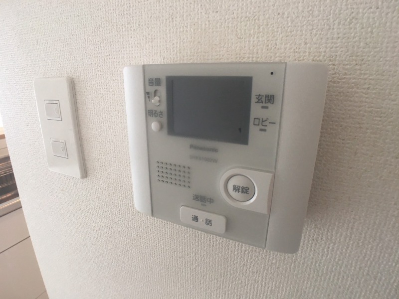 セキュリティ　インターホンで来客確認ができます。安心ですね。