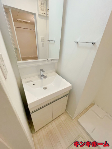 洗面設備　写真は別のお部屋です。